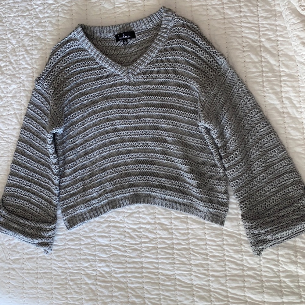 Lulus Bell Sleeve Grey V Neck Knit Sweater